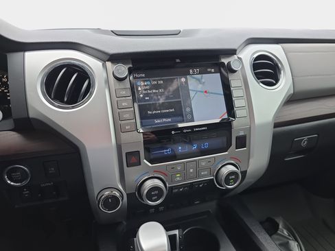 Used 2020 Toyota Tundra Limited w/ Limited Premium Package AWD/4WD image 6