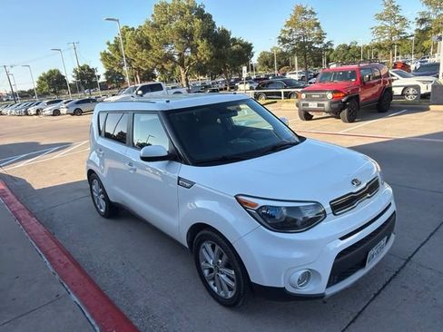 Used 2019 Kia Soul + FWD image 3