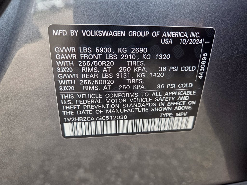 Used 2025 Volkswagen Atlas SE AWD/4WD image 33