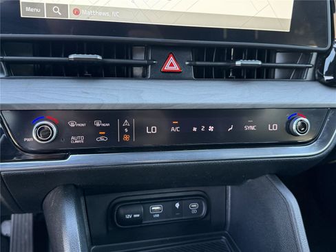 Used 2023 Kia Sportage X-Line w/ X-Line Premium Package AWD/4WD image 9
