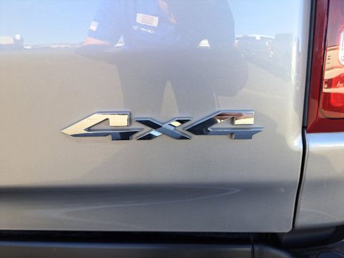 Used 2022 RAM 1500 Limited w/ Body Color Bumper Group image 17