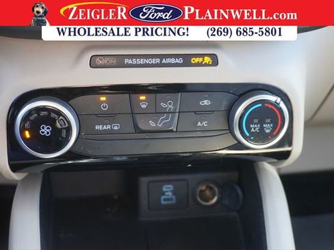 Used 2022 Ford Escape SE image 20