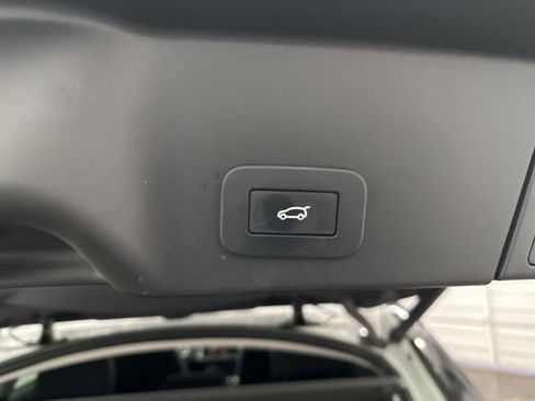 Used 2023 Land Rover Range Rover Evoque S image 24