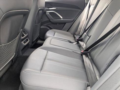 Certified 2025 Audi Q5 Premium w/ Convenience Package AWD/4WD image 17