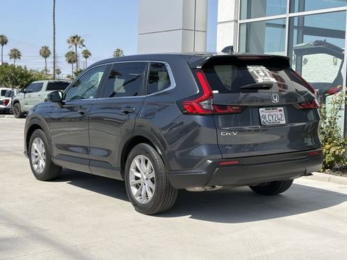 Used 2024 Honda CR-V EX image 3