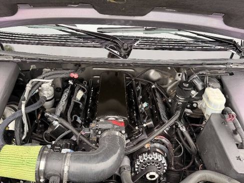 Used 2007 Chevrolet Avalanche LT AWD/4WD image 12