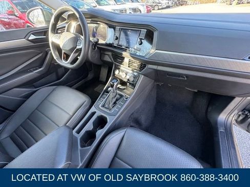 Certified 2024 Volkswagen Jetta SE FWD image 23