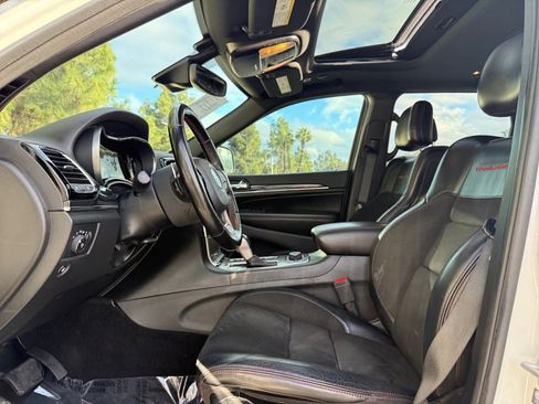 Used 2021 Jeep Grand Cherokee Trailhawk image 14