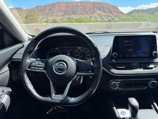 Used 2019 Nissan Altima 2.5 SR FWD image 12