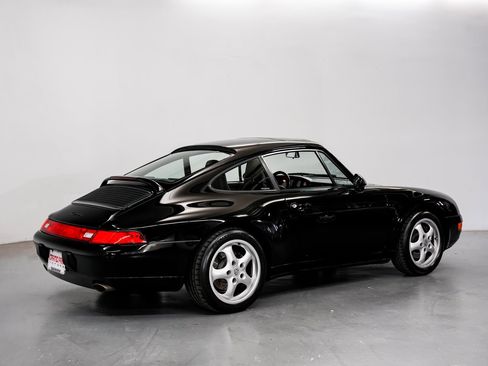 Used 1995 Porsche 911 Carrera RWD image 3