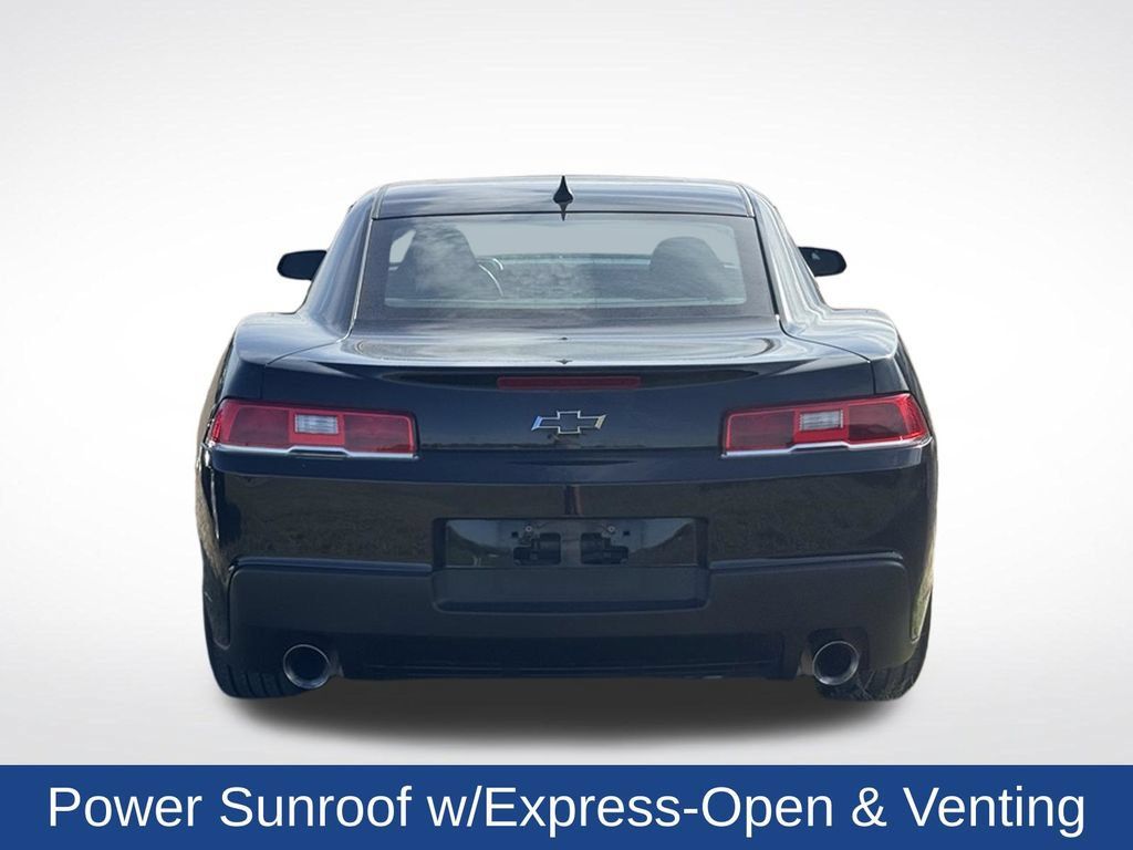 Used 2015 Chevrolet Camaro LT RWD image 12