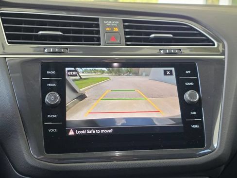 Used 2024 Volkswagen Tiguan SE FWD image 15