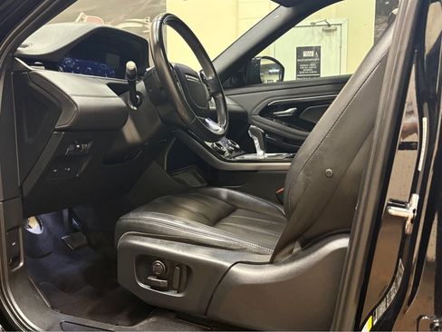 Used 2020 Land Rover Range Rover Evoque SE AWD/4WD image 30