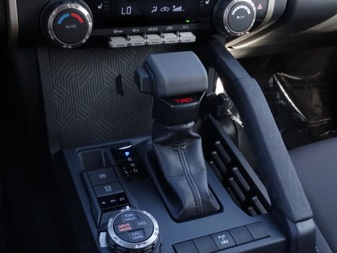 New 2025 Toyota Tacoma TRD Off-Road image 25