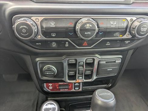 Used 2022 Jeep Gladiator Rubicon AWD/4WD image 20