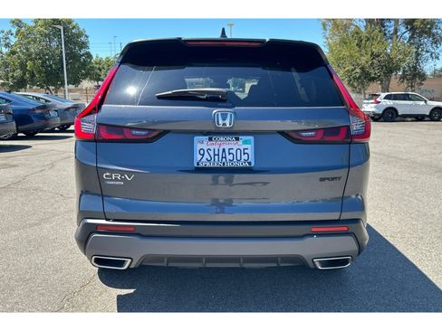 Used 2025 Honda CR-V Sport image 4