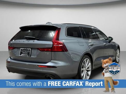 Used 2020 Volvo V60 T5 Momentum FWD image 5