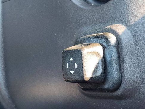 Used 2015 Chevrolet Tahoe LT AWD/4WD image 14