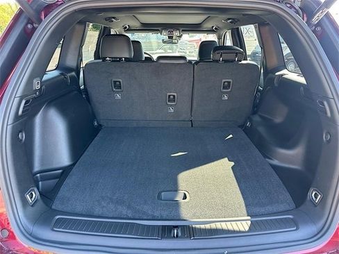 New 2025 Jeep Grand Cherokee Limited image 11