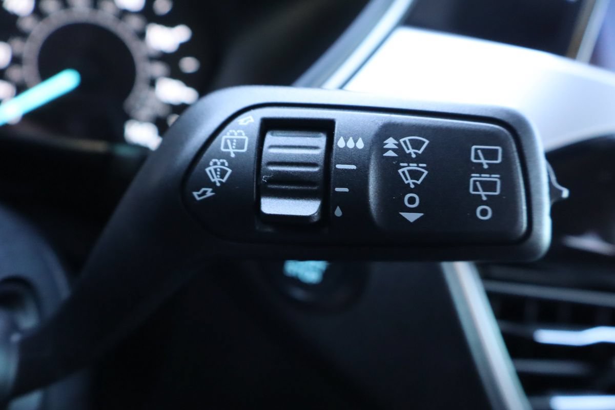 Used 2020 Ford Escape SE AWD/4WD image 32