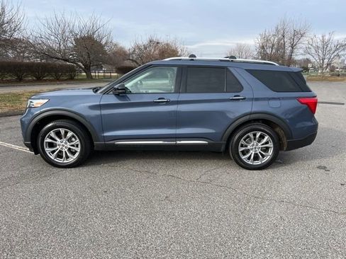 Certified 2021 Ford Explorer Limited w/ Equipment Group 301A image 5