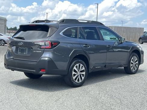 Certified 2023 Subaru Outback Premium AWD/4WD image 13