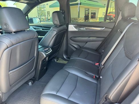 Used 2024 Cadillac XT6 Sport w/ LPO, Floor Liner Package AWD/4WD image 14