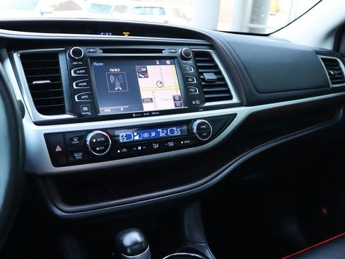 Used 2016 Toyota Highlander Limited Platinum AWD/4WD image 47