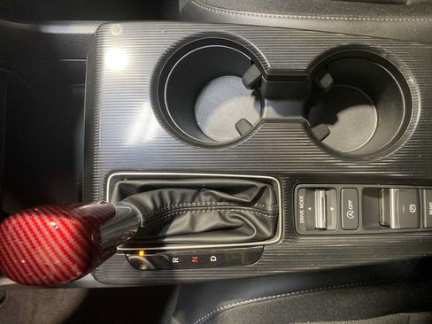 Used 2025 Honda Civic Sport image 17
