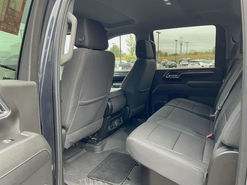 Used 2024 Chevrolet Silverado 2500 LT image 18