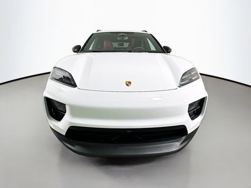 New 2026 Porsche Macan 4S Electric AWD/4WD image 6