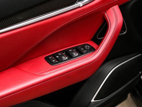 Used 2017 Maserati Levante w/ Luxury Package image 42