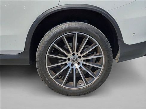 Used 2021 Mercedes-Benz GLC 300 4MATIC Coupe image 22