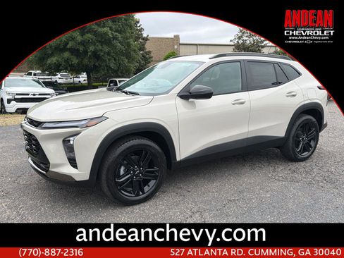 New 2026 Chevrolet Trax ACTIV FWD image 1