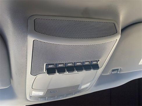 Used 2019 Ford F550 2WD Regular Cab Super Duty image 36