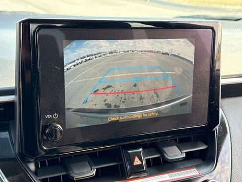 Certified 2025 Toyota Corolla LE image 27