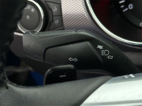 Used 2017 Ford Mustang Coupe image 31