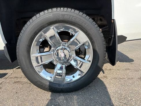 Used 2016 Chevrolet Silverado 1500 LTZ Z71 w/ LTZ Plus Package AWD/4WD image 11