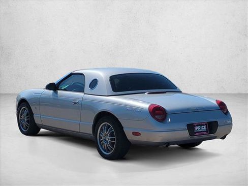 Used 2005 Ford Thunderbird RWD image 8