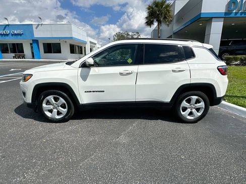 Used 2021 Jeep Compass Latitude w/ Sun and Sound Group image 9