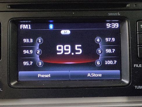 Used 2017 Kia Optima LX image 25