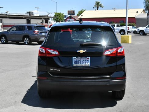 Used 2021 Chevrolet Equinox LS FWD image 7