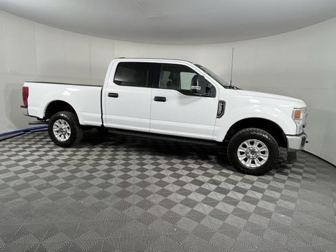 Used 2022 Ford F350 XLT w/ XLT Value Package AWD/4WD image 6