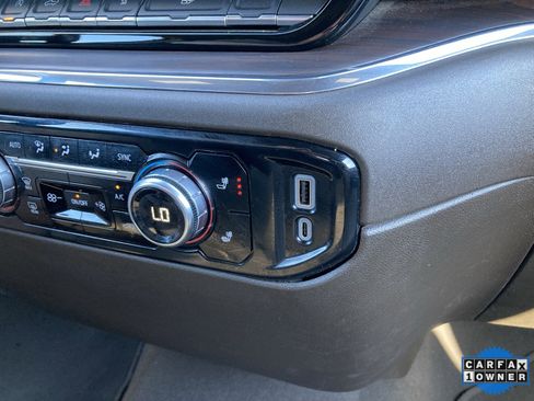 Certified 2024 GMC Sierra 1500 SLT image 28