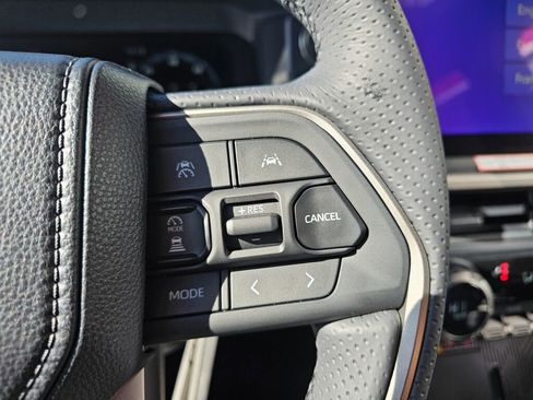 New 2026 Toyota 4Runner 4WD image 15