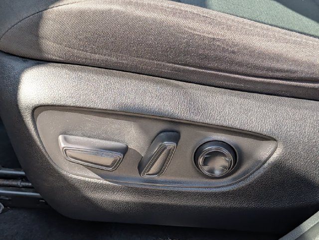 Used 2024 Toyota RAV4 XLE AWD/4WD image 24