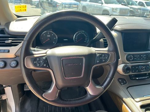 Used 2018 GMC Yukon XL Denali w/ Open Road Package AWD/4WD image 10