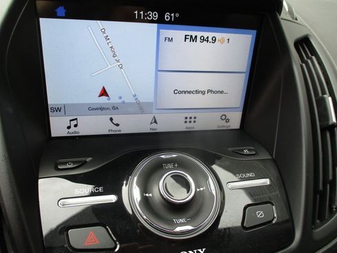 Used 2019 Ford Escape Titanium image 17