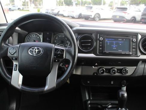 Used 2016 Toyota Tacoma SR5 w/ SR5 Appearance Package (SN) RWD image 49