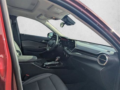 Certified 2024 Chevrolet Trax ACTIV w/ Sunroof Package FWD image 15